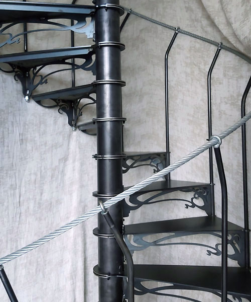Escalier colimaçon art nouveau
